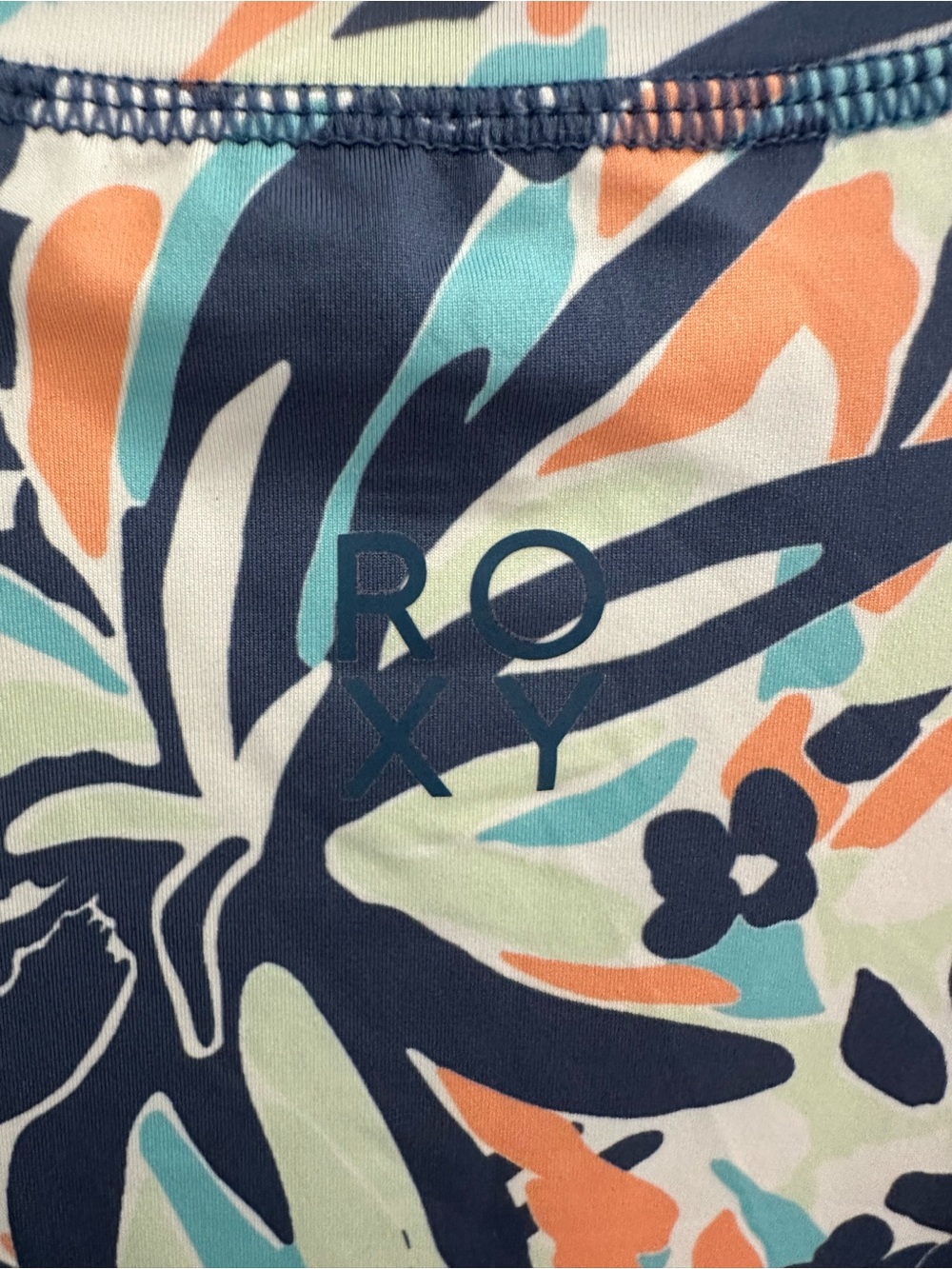 Roxy Rash Guards BUNDLE of 2 Printed Tropical Long Sleeved Tops - Picture 11 of 14